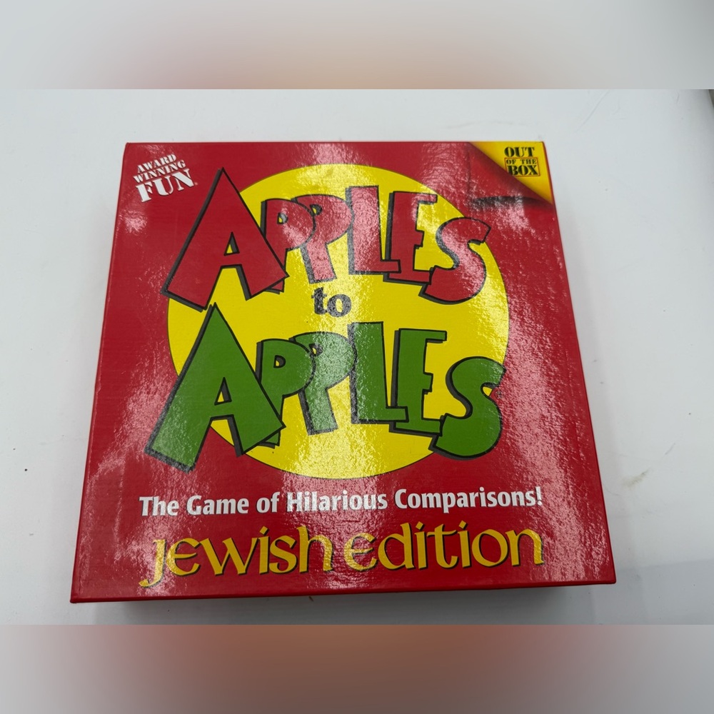 Apples To Apples JEWISH Edition The Game of Hilarious Comparisons 2006